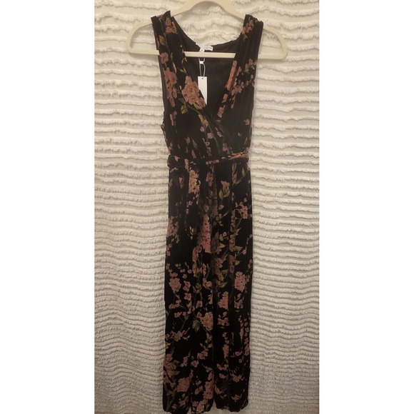 Baltic Born Dresses & Skirts - Baltic Born Lennon Black Velvet Floral Maxi Dress Lined NWT Sz XL
